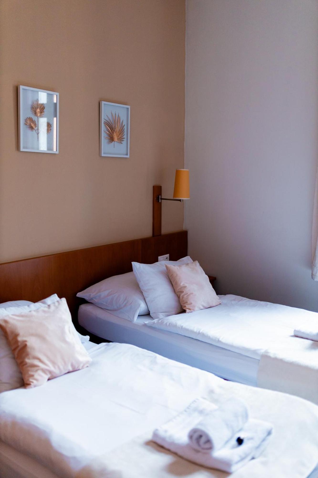 Hotel Apollon Litoměřice Buitenkant foto