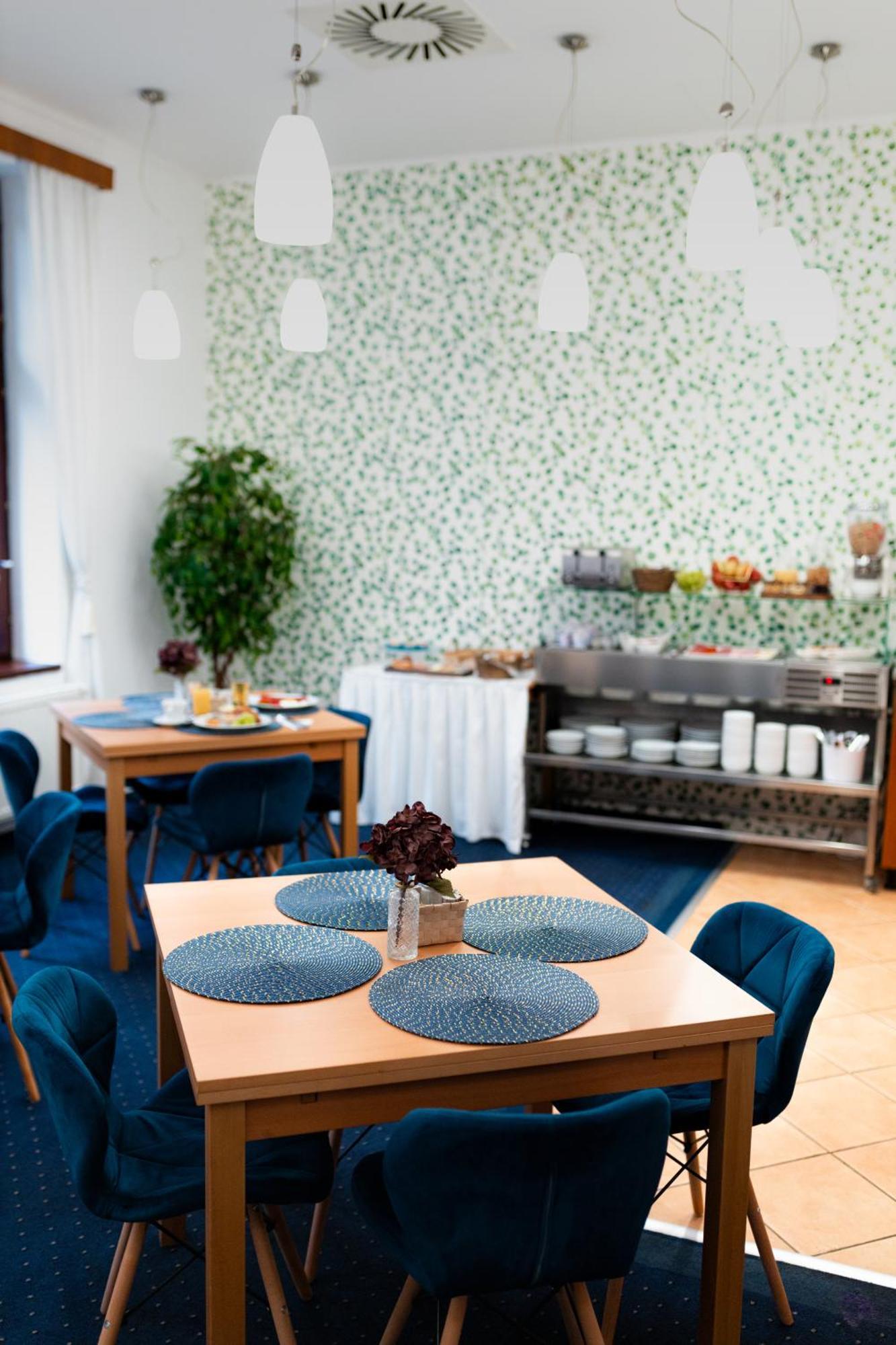 Hotel Apollon Litoměřice Buitenkant foto